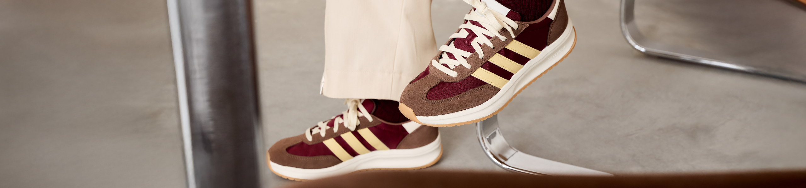 Blog_hoofdbanner_dames sneakertrends najaar_week30_2025 V2