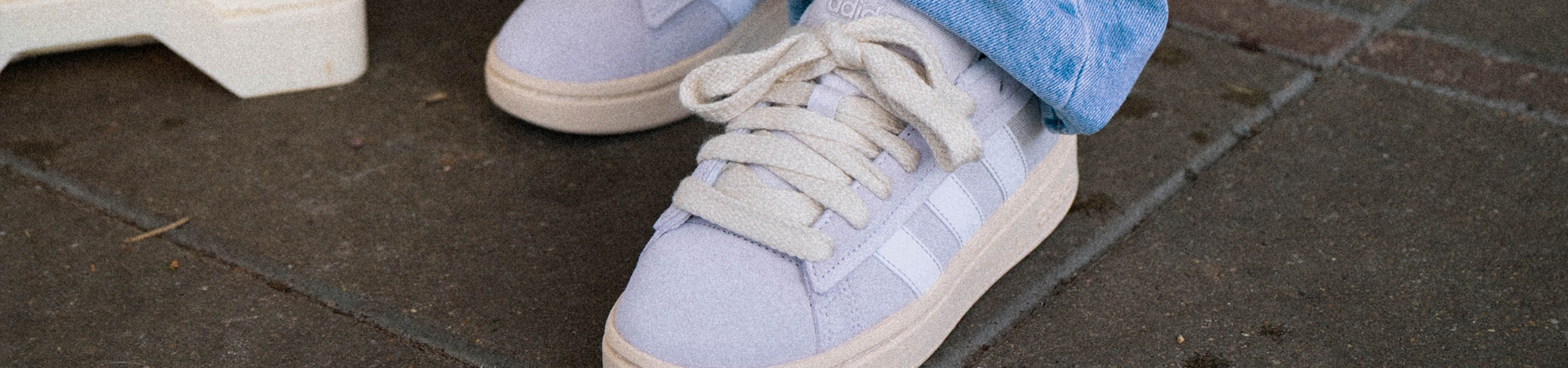 Blog_hoofdbanner_retro-sneakers_week18_2024