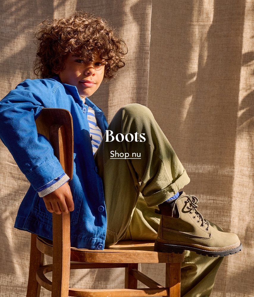 Nelson_desktop_homepage_banner_kids_boots_854x1000